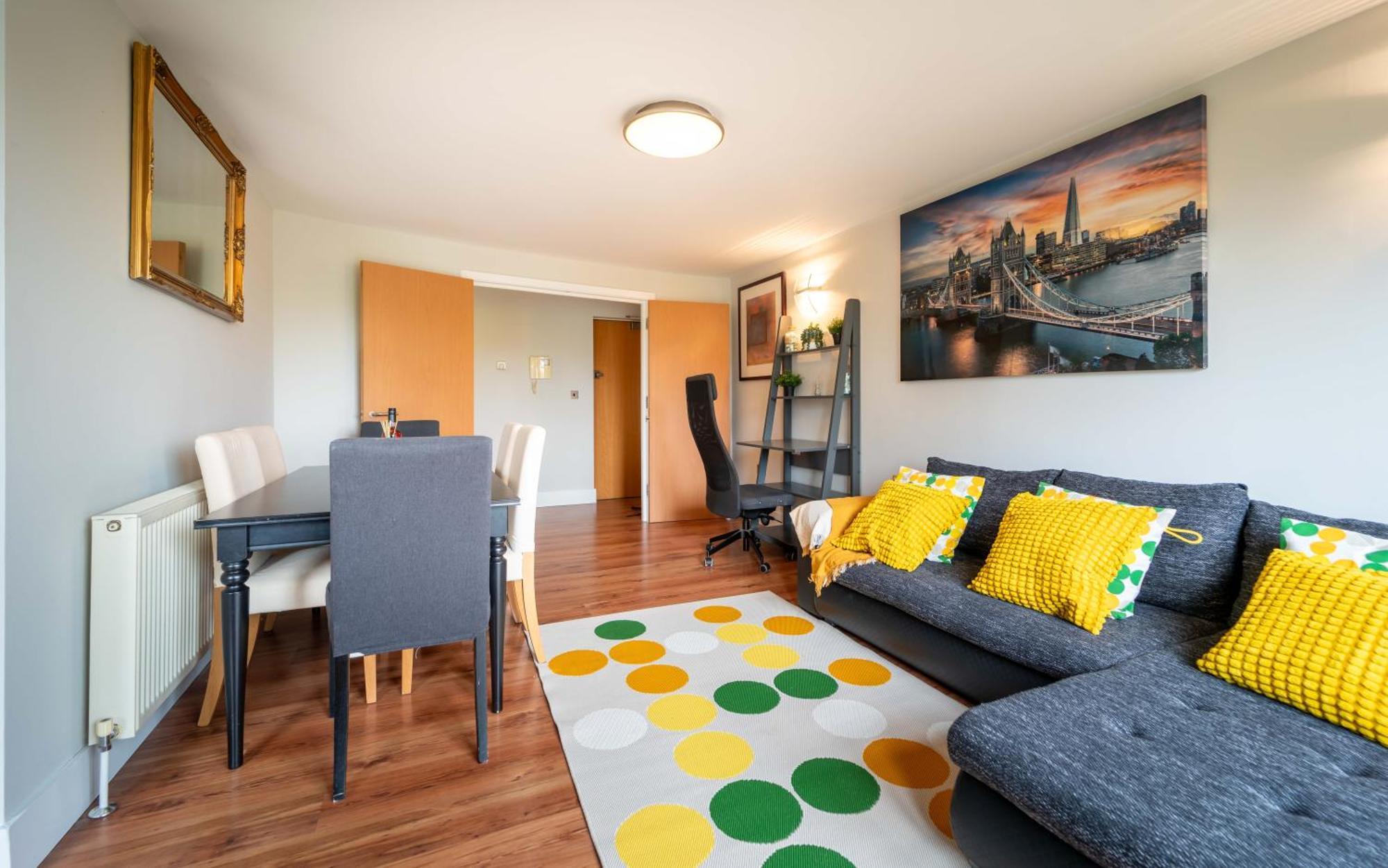 Luxury Docklands 2bed Apt- Close To Excel- Canary Wharf- Airport - 02 Arena- Free Parking- Ps 4 Апартаменты Лондон